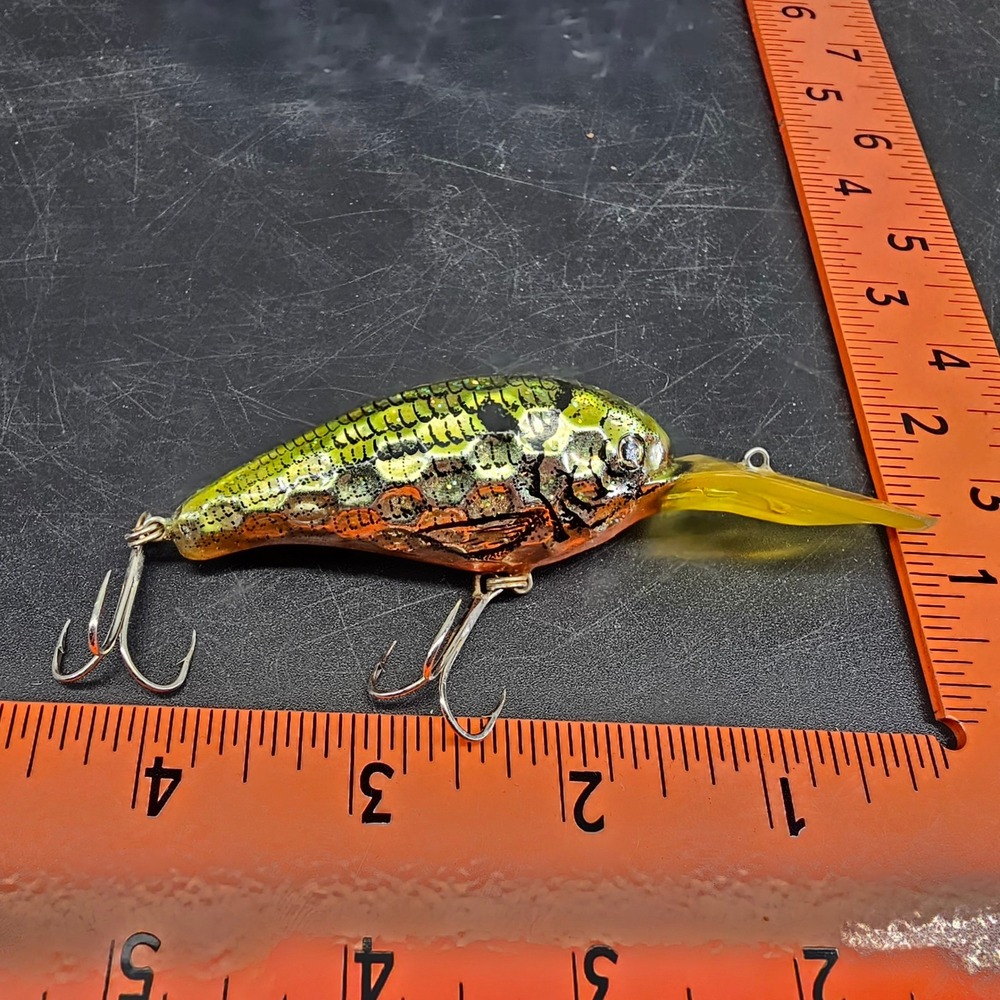 RARE VTG Green Silver Orange Deep Dive Crankbait Lure with Honeycomb Scales 3"